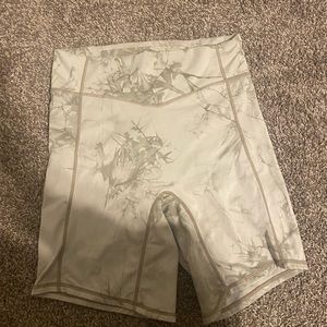 Balance athletics biker shorts